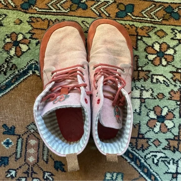 Wildling shoes pink lace-up barefoot ankle boots. Size EU 38. - Picture 2 of 8